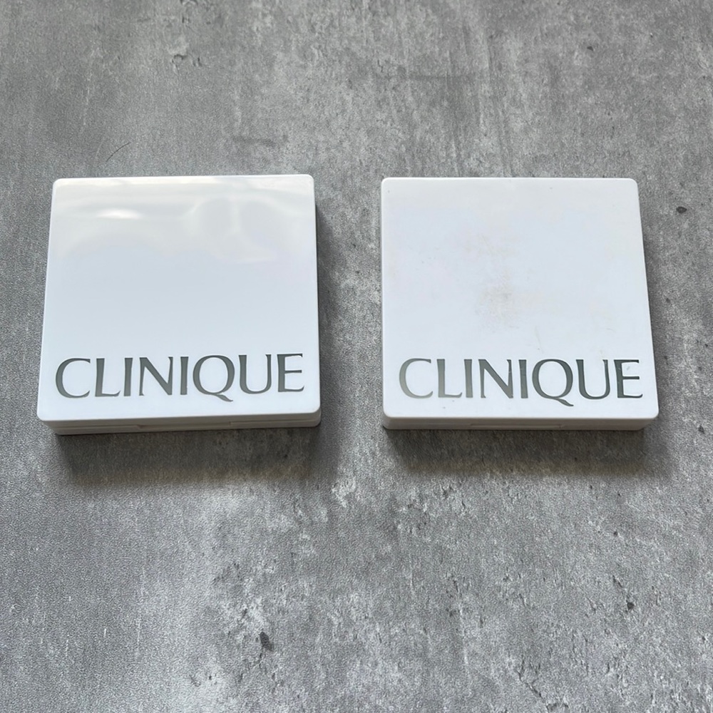 Clinique - Picture 2 of 4